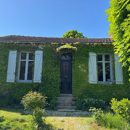 Cottage-Saint Laurent Sur Sevre 外观 照片